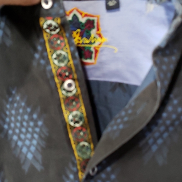 ROBERT GRAHAM Classic Fit Flip Cuffs Shirt - Picture 6 of 9